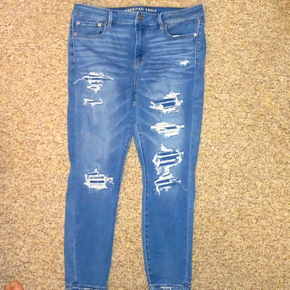 16 short American Eagle hi-rise jegging--New without tags